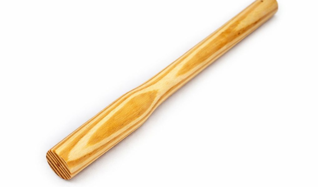 Qual a melhor madeira para cabos de ferramentas que exigem alta resistência?